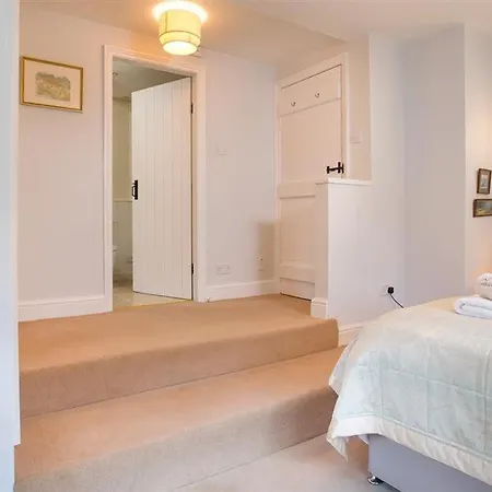 Thirlmere Semesterbostad *